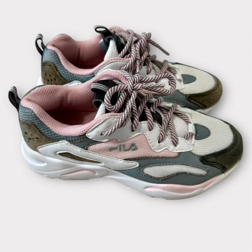 Fila Kids Chunky Sneakers Pink Grey‎ White Lace Up Athletic Shoes Size 3
